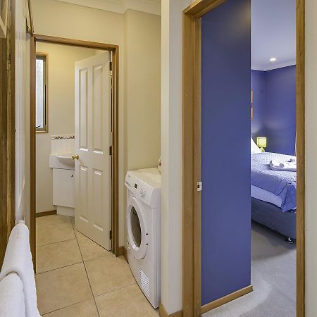 Shamrock Garden B&B Airportクライストチャーチ エクステリア 写真