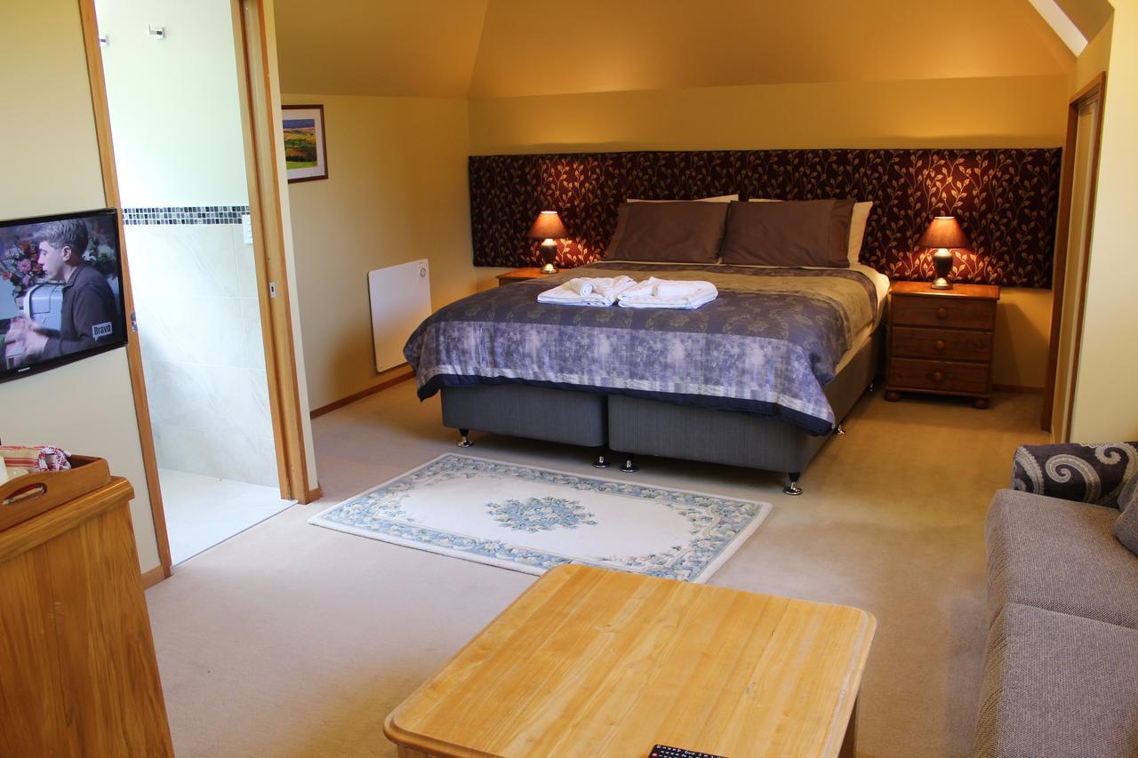 Shamrock Garden B&B Airportクライストチャーチ エクステリア 写真