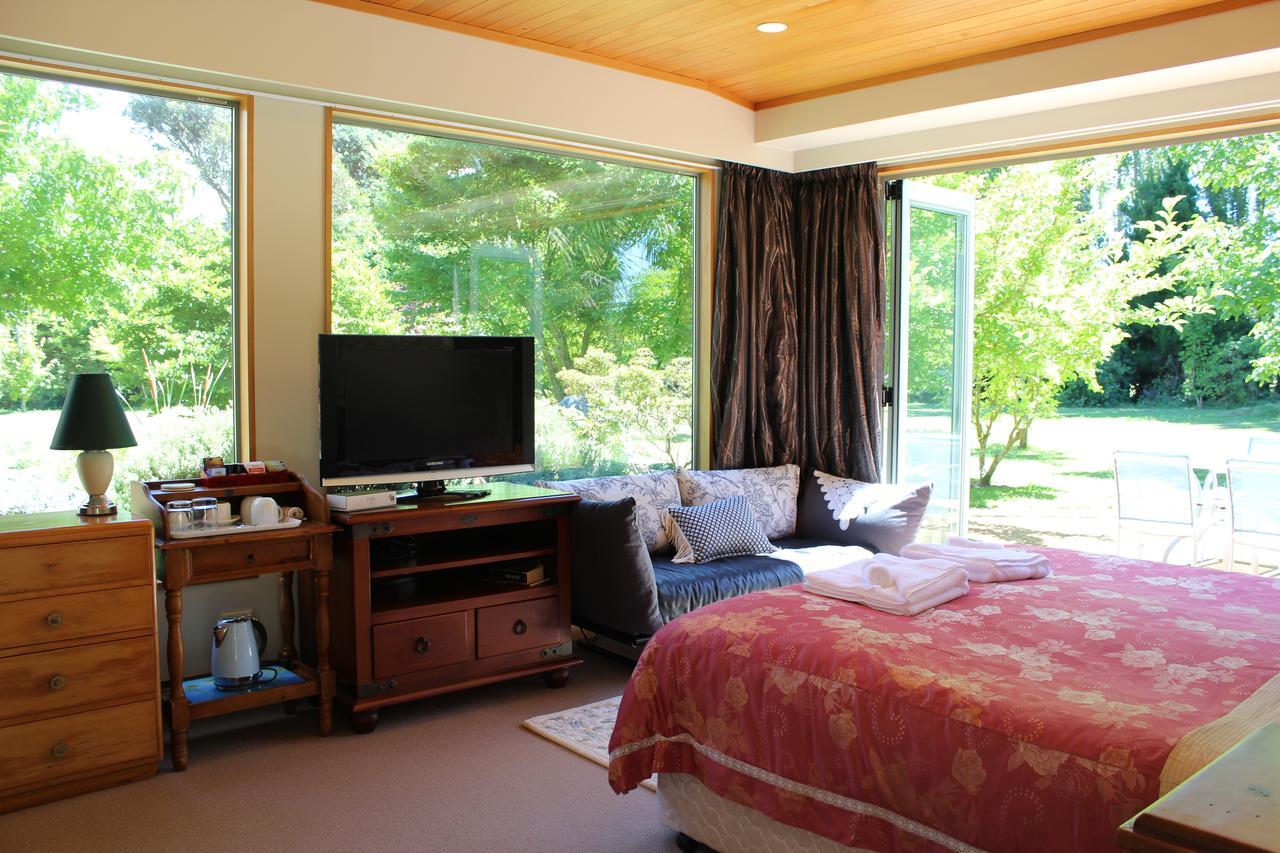 Shamrock Garden B&B Airportクライストチャーチ エクステリア 写真