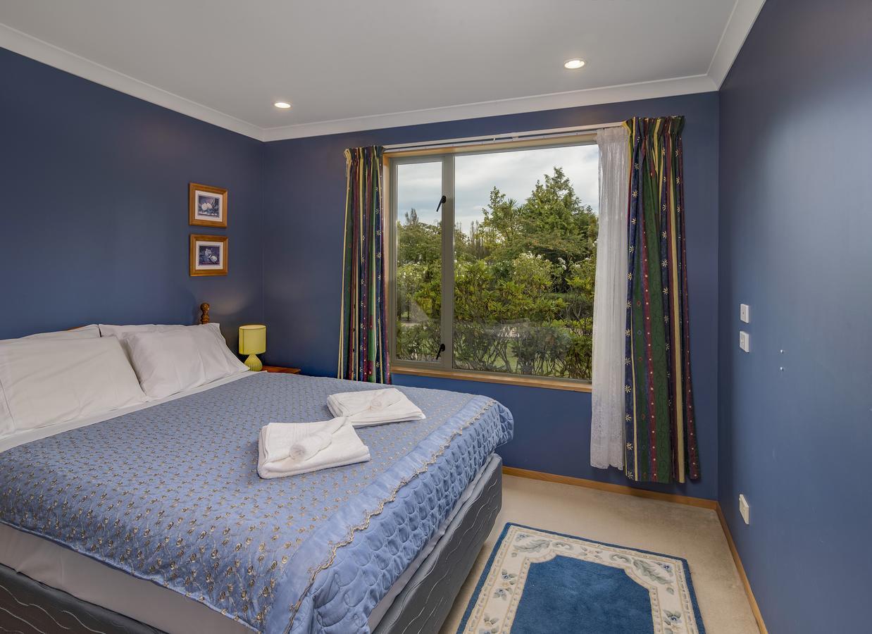Shamrock Garden B&B Airportクライストチャーチ エクステリア 写真